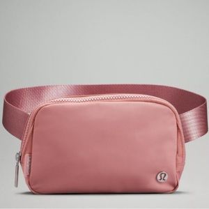 LULULEMON BELT BAG PINK PASTEL